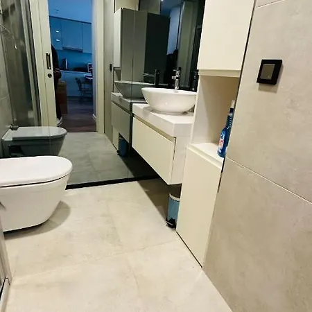 Lux Next To Outlet In High Floor 26 Apartment *