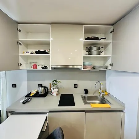 Lux Next To Outlet In High Floor 26 Apartment Istanbul