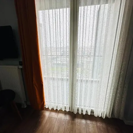 Apartment Lux Next To Outlet In High Floor 26