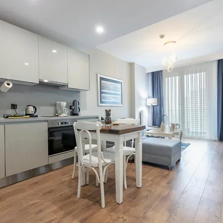 Apartment Lux Next To Outlet In High Floor 26