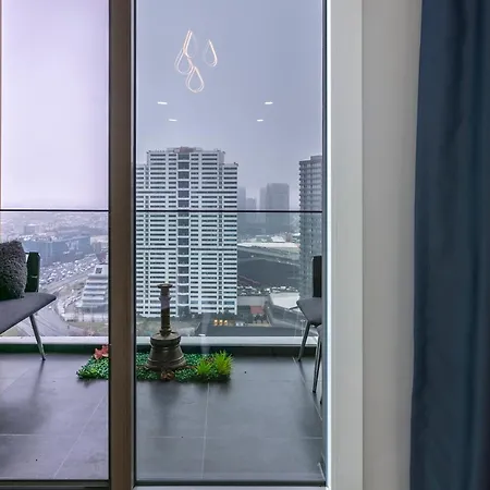 公寓 Lux Next To Outlet In High Floor 26