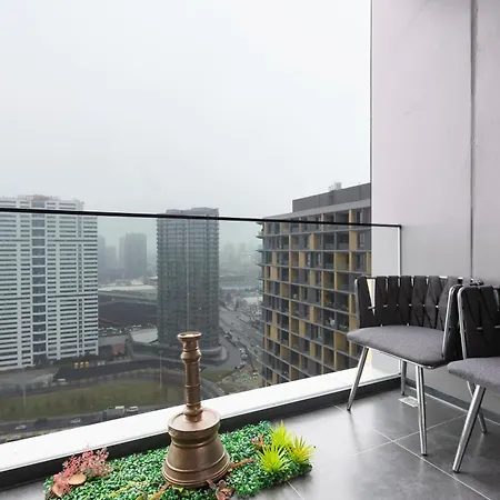 Lux Next To Outlet In High Floor 26 Istanbul