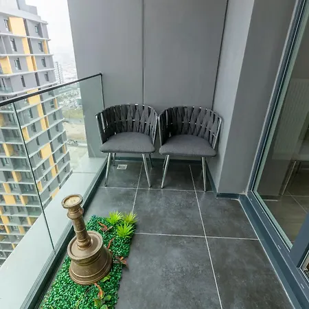 Apartment Lux Next To Outlet In High Floor 26