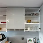 Lux Next To Outlet In High Floor 26 *
